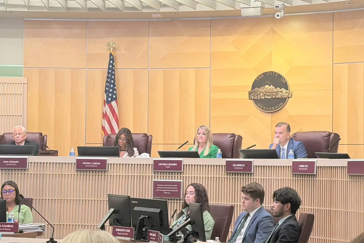 Henderson City Council votes to eliminate retirement subsidy program