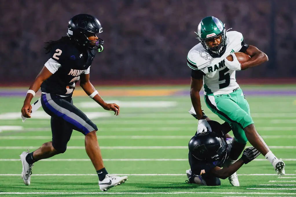 Sunrise Mountain defeats Rancho in football — PHOTOS
