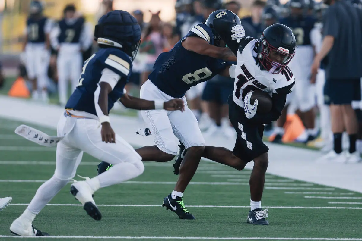 Desert Oasis runs over Spring Valley behind quarterback Helsham