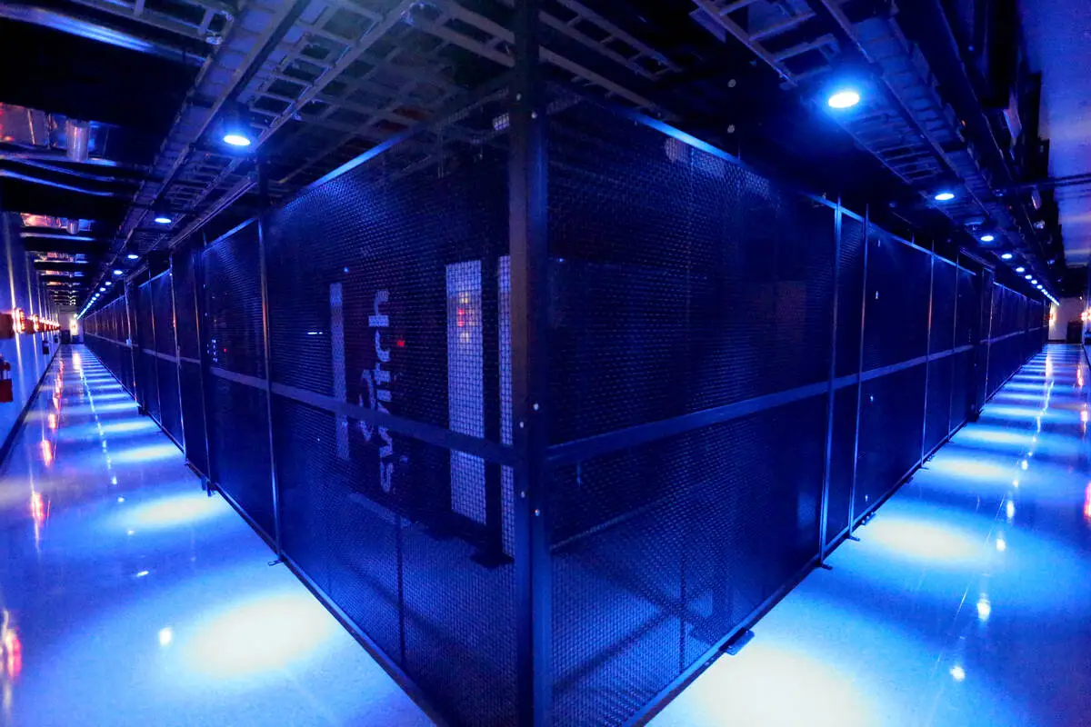 LETTER: Don’t ban data centers