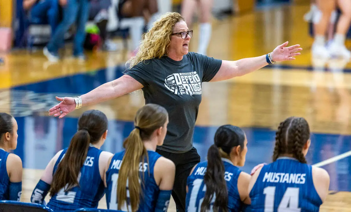 No. 7 Shadow Ridge beats No. 5 Coronado in 5A girls volleyball — PHOTOS