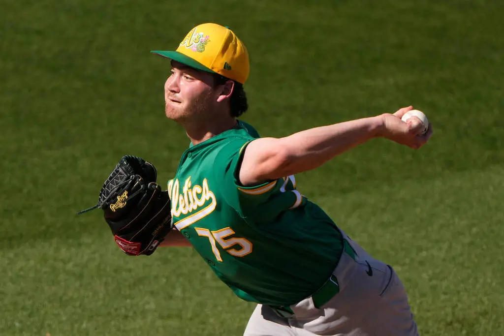 A’s prospects De Vries, Arnold out indefinitely after injuries