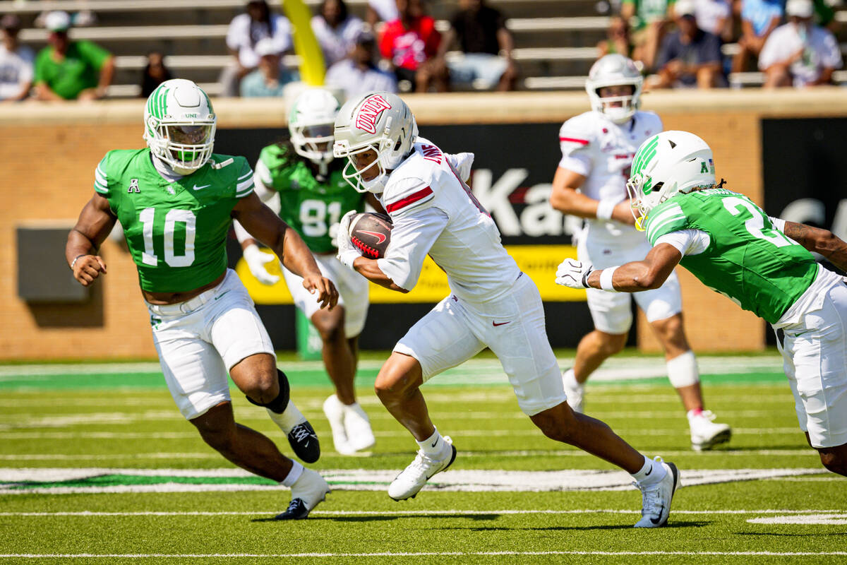 LIVE UPDATES: UNLV faces Akron in Week 4 matchup