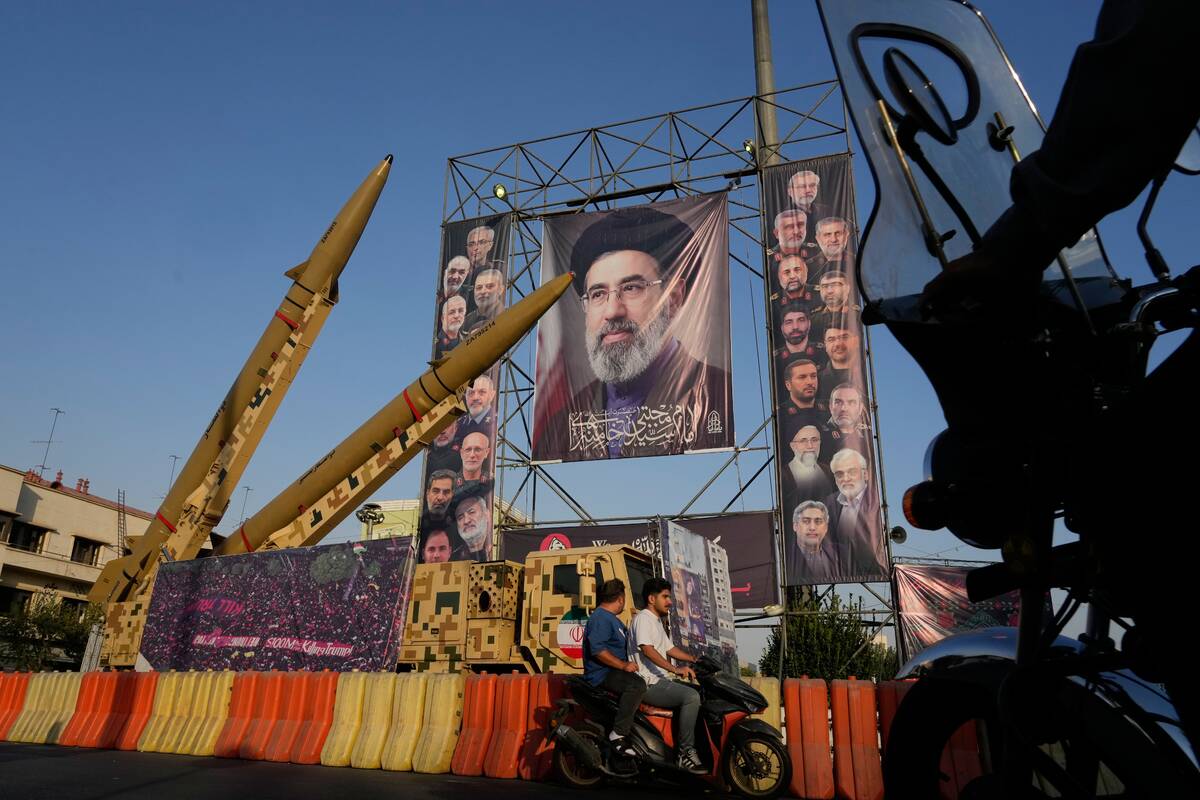 As war erodes Iran’s economic stability, its currency hits a record low