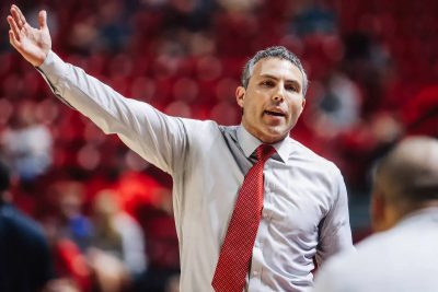 Graney: UNLV basketball coach wants to avoid roller coaster, seeks consistency