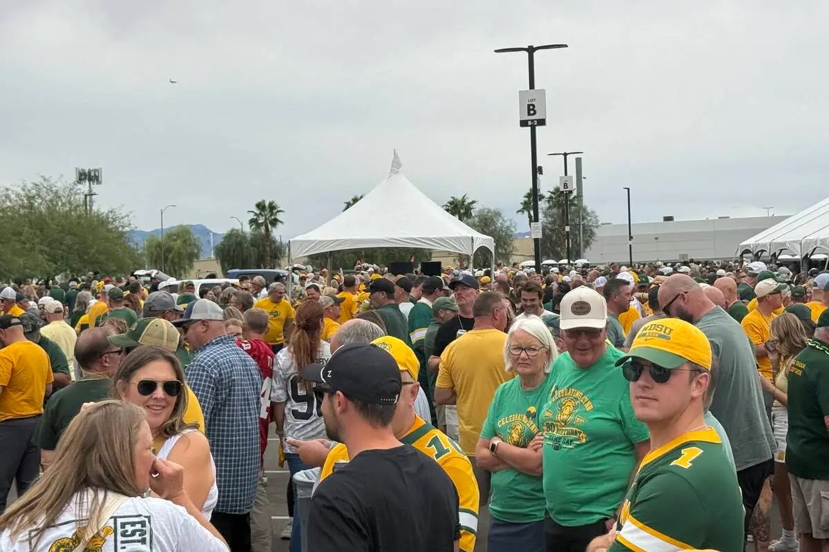 NDSU Bison fans migrate to Las Vegas for school’s first-ever game vs. UNLV