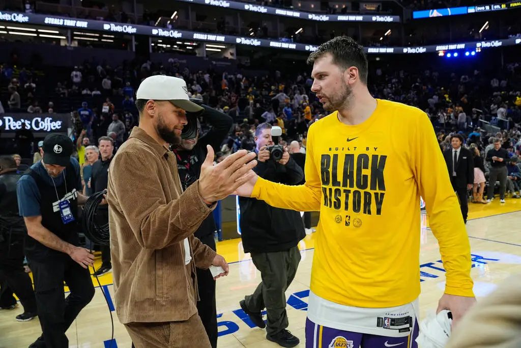 What to watch for when Lakers, Warriors meet at T-Mobile Arena