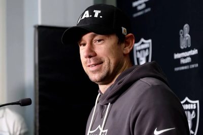 Raiders coach Klint Kubiak discusses Week 6 contest against Bills
