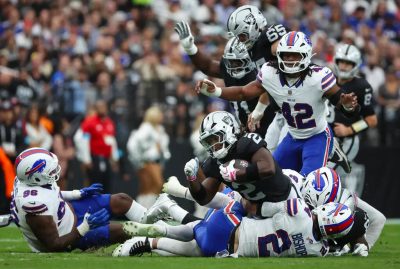 Stock up, stock down for Raiders after loss, including an emerging threat in passing game