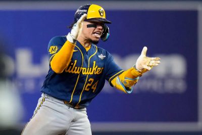 Brewers beat the Rays 4-1 in Game 5 to win the first World Series title in franchise history